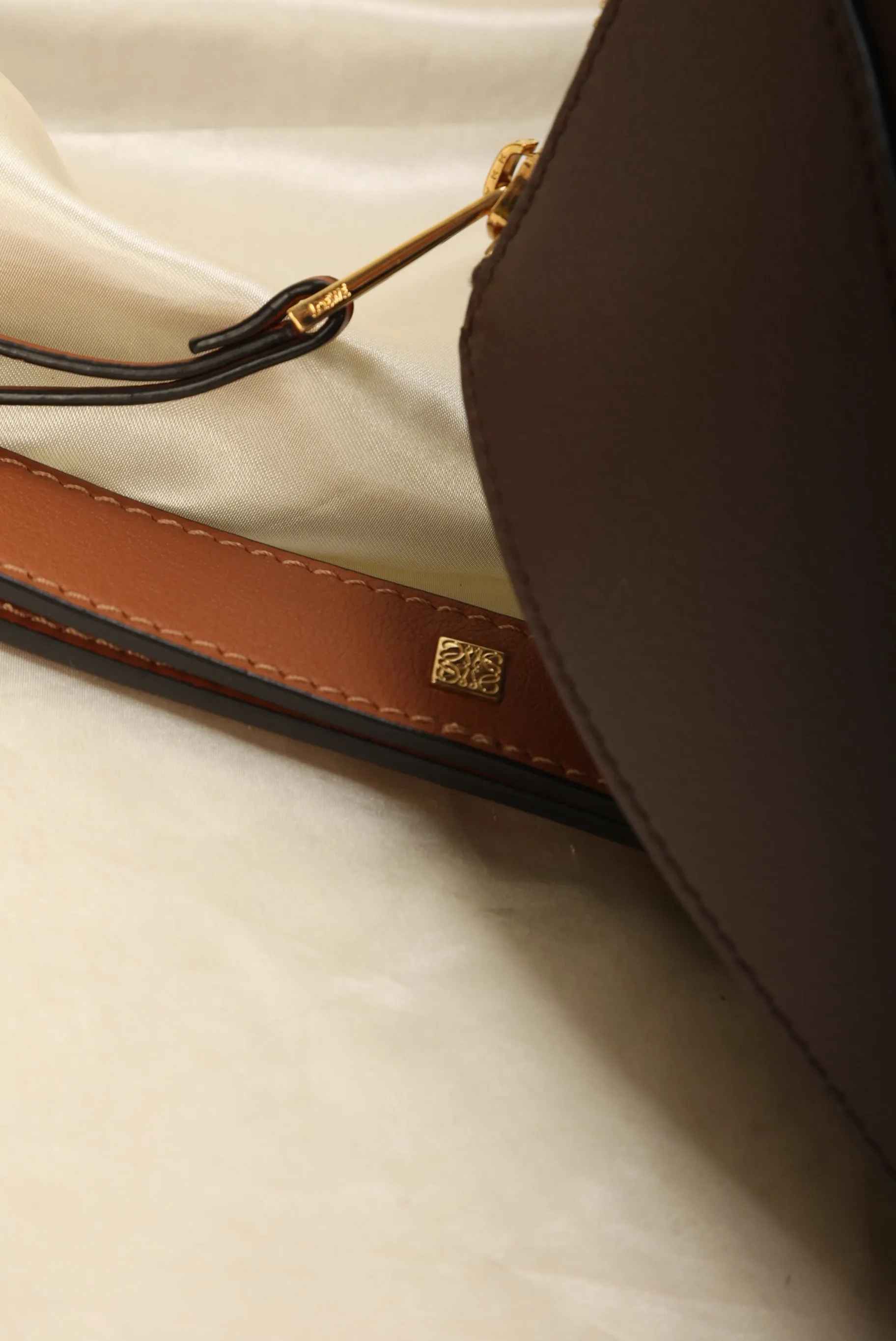 Loewe Medium Hammock